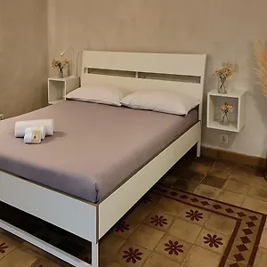 maniace-57.sicilyhotelsitaly.net/